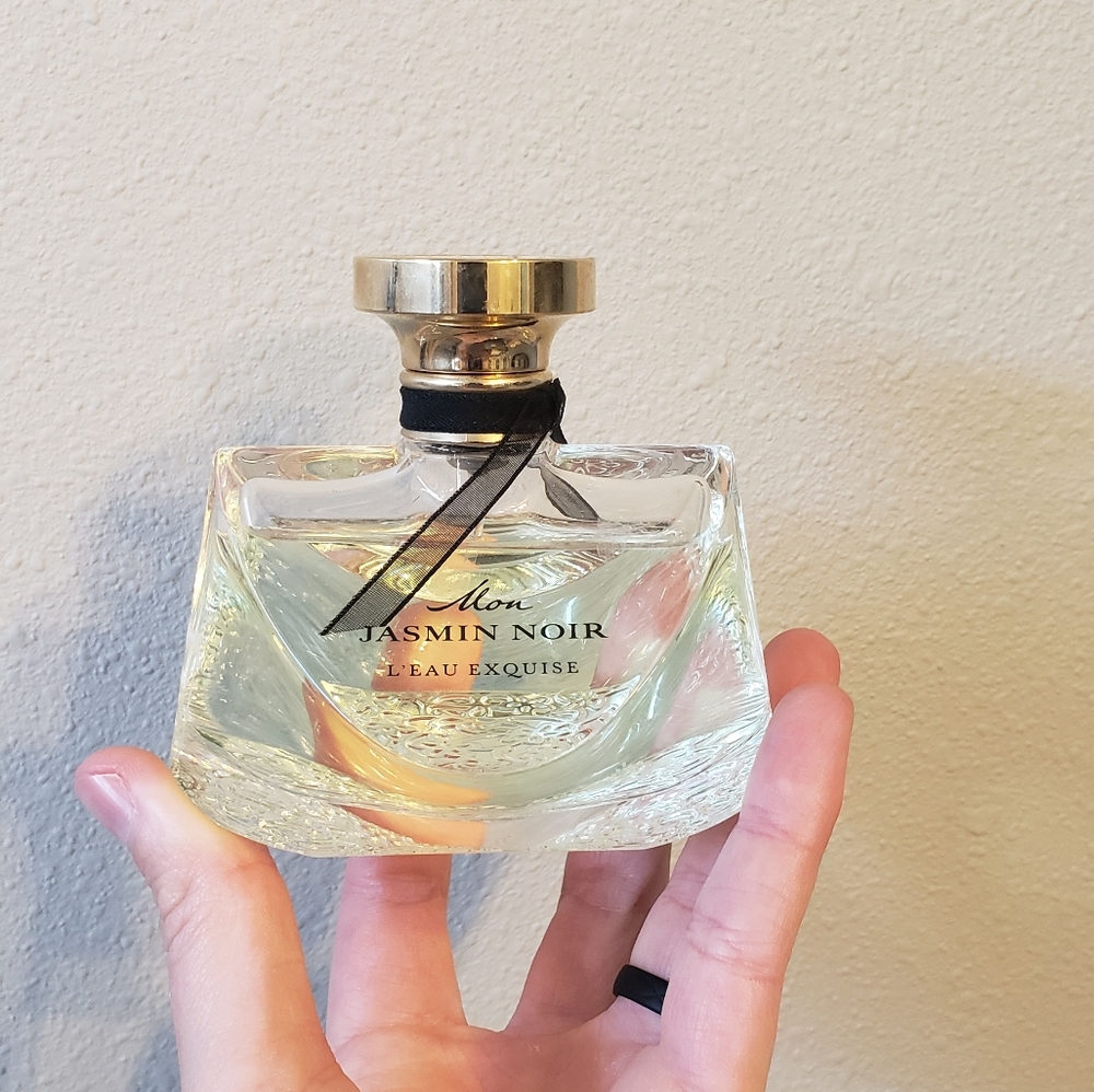 Mon Jasmin Noir L'Eau Exquise Perfume